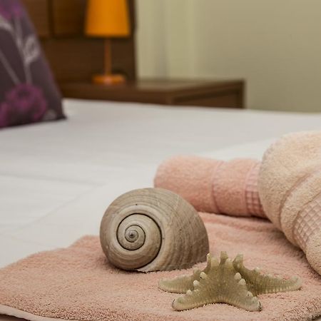 Park Apartment Paralia Dionysiou Esterno foto