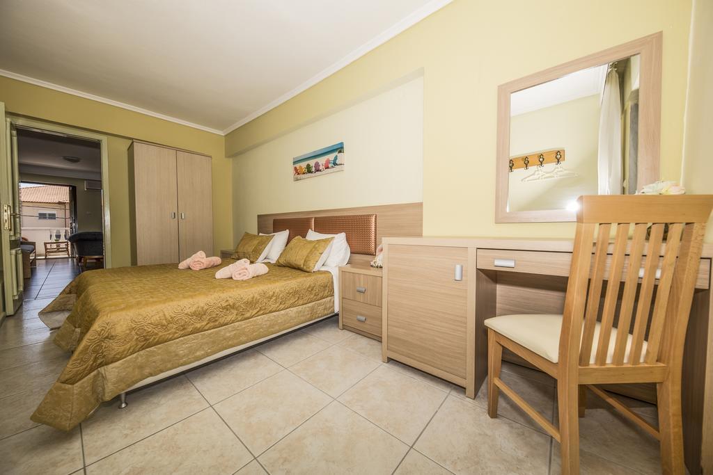 Park Apartment Paralia Dionysiou Esterno foto