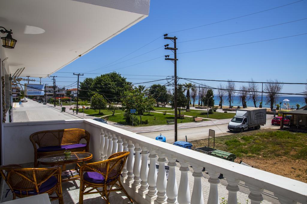 Park Apartment Paralia Dionysiou Esterno foto